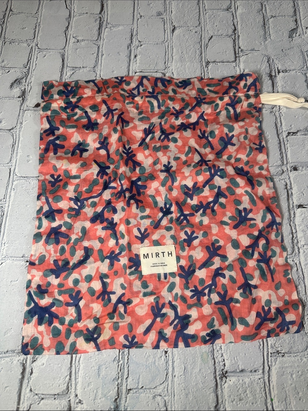 Mirth Dust Bag Coral 12“ x 14“